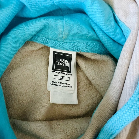 sand colored hoodie from The North Face! 🤎 - Picture 4 of 4